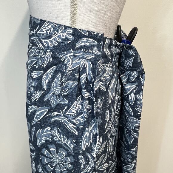Rustica Rip Skirt Hawaii Women's size XL Blue White Floral Wrap Beach Cover Up - Picture 5 of 8